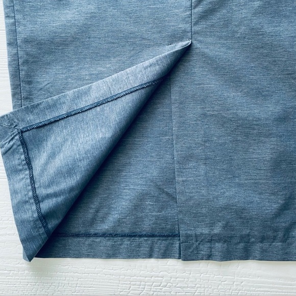 Dolce & Gabbana Pencil Skirt Back slit - Picture 2 of 11